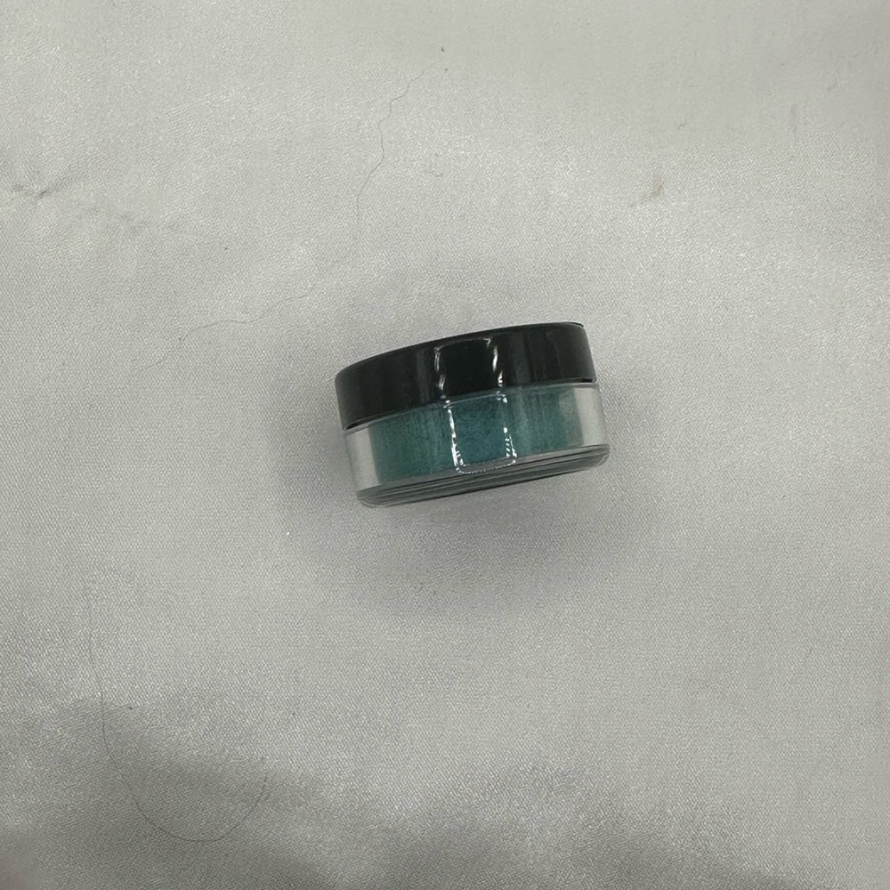 Concrete Minerals Mineral Eyeshadow - Psycho Holiday